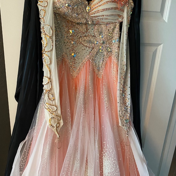 Ballroom dance dress - Picture 4 of 8